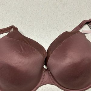 Victoria’s Secret 38DDD bra